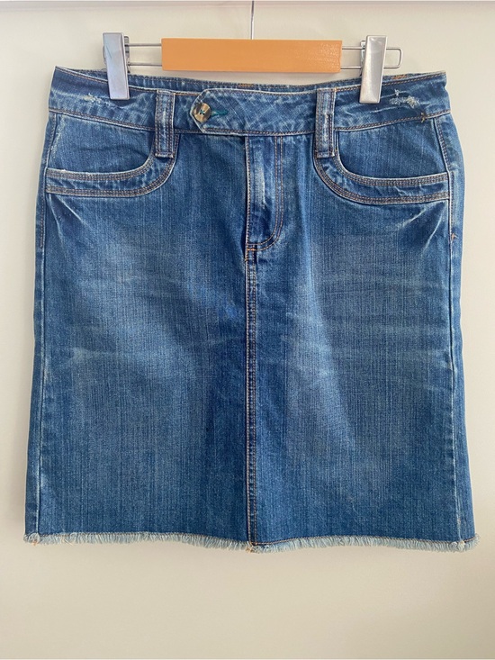 Old Navy Dresses & Skirts - Y2K 2000s Old Navy Low Rise Raw Hem Denim Mini Skirt